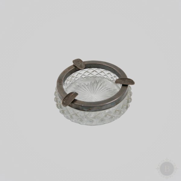 Kristalna pepeljara – Staklo, Kasne tridesete XX veka